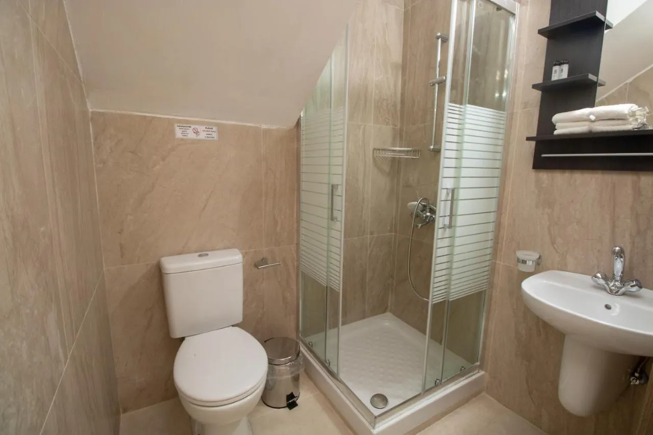 Rovers Apartments Ayia Napa